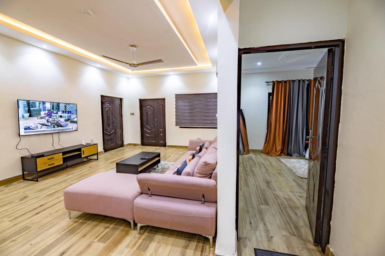 Cloud9 Luxury Apartments Accra Esterno foto