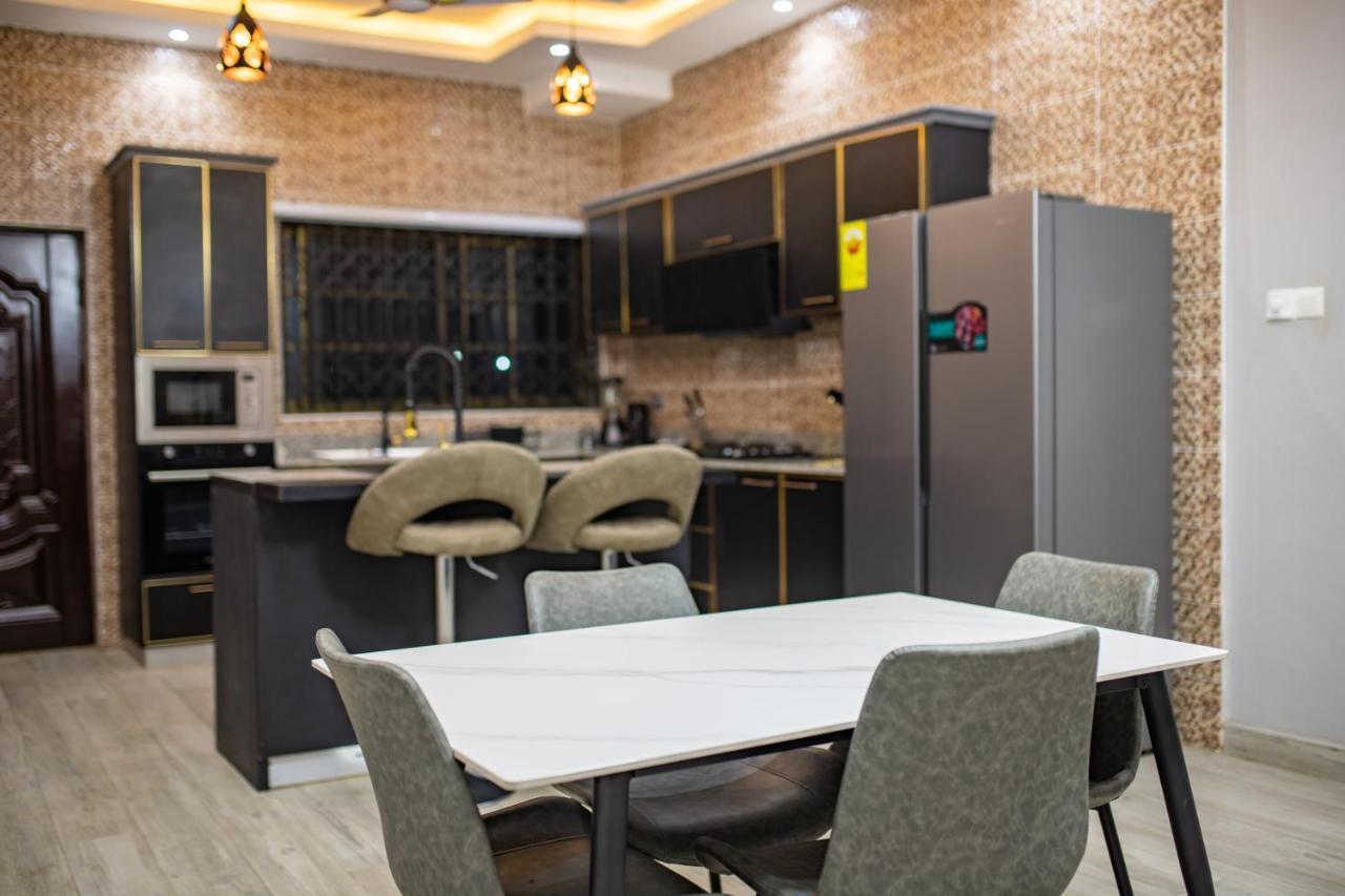 Cloud9 Luxury Apartments Accra Esterno foto