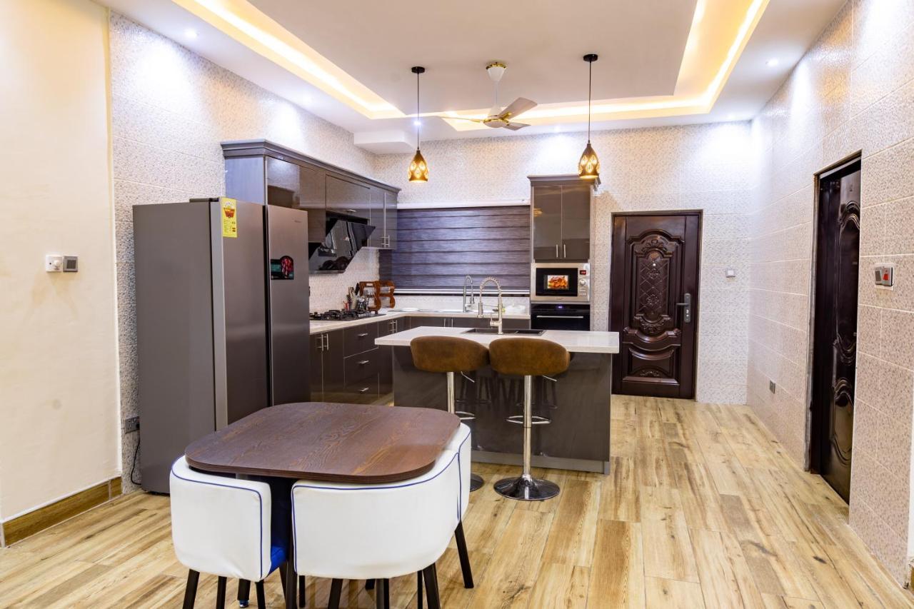 Cloud9 Luxury Apartments Accra Esterno foto