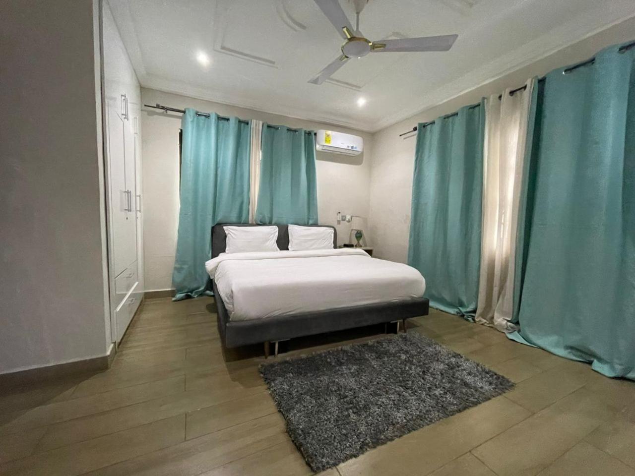 Cloud9 Luxury Apartments Accra Esterno foto